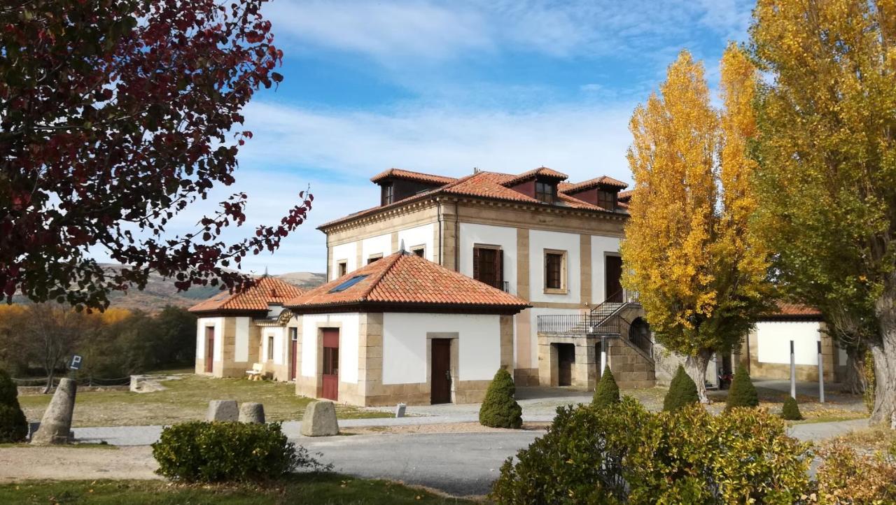 Отель Izan Puerta De Gredos Эль-Барко-де-Авила Экстерьер фото