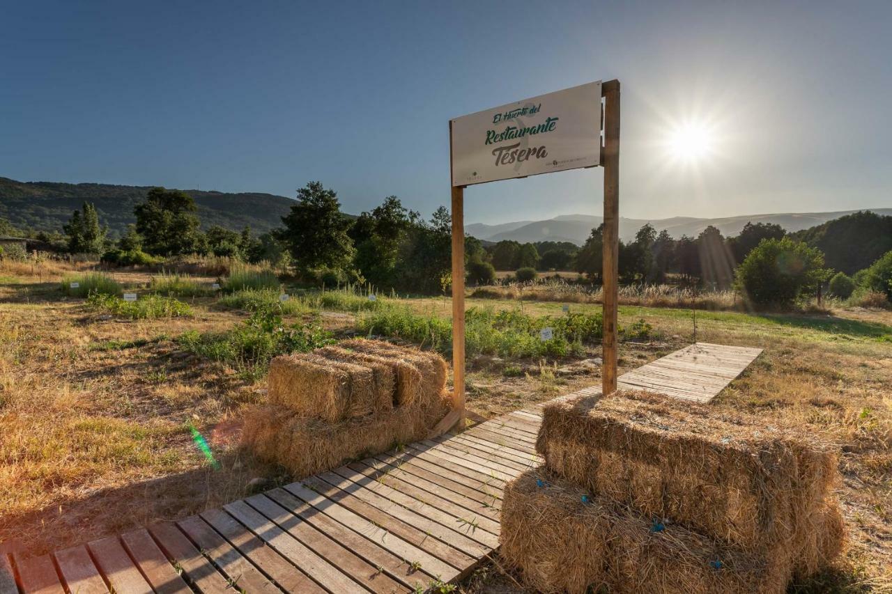 Отель Izan Puerta De Gredos Эль-Барко-де-Авила Экстерьер фото
